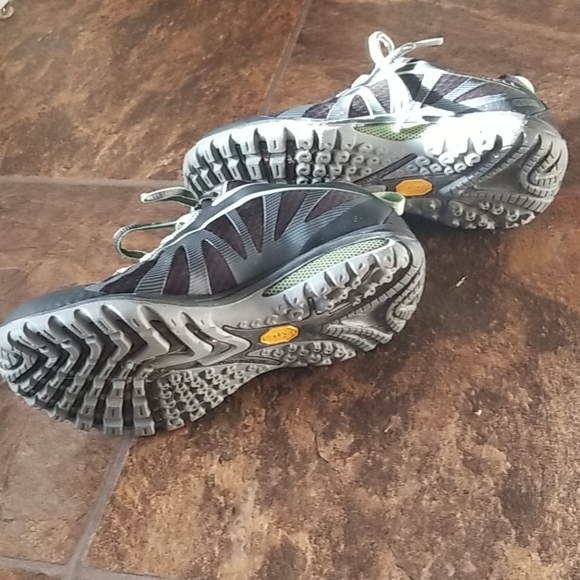 Merrell All terrain hikers - Picture 4 of 6